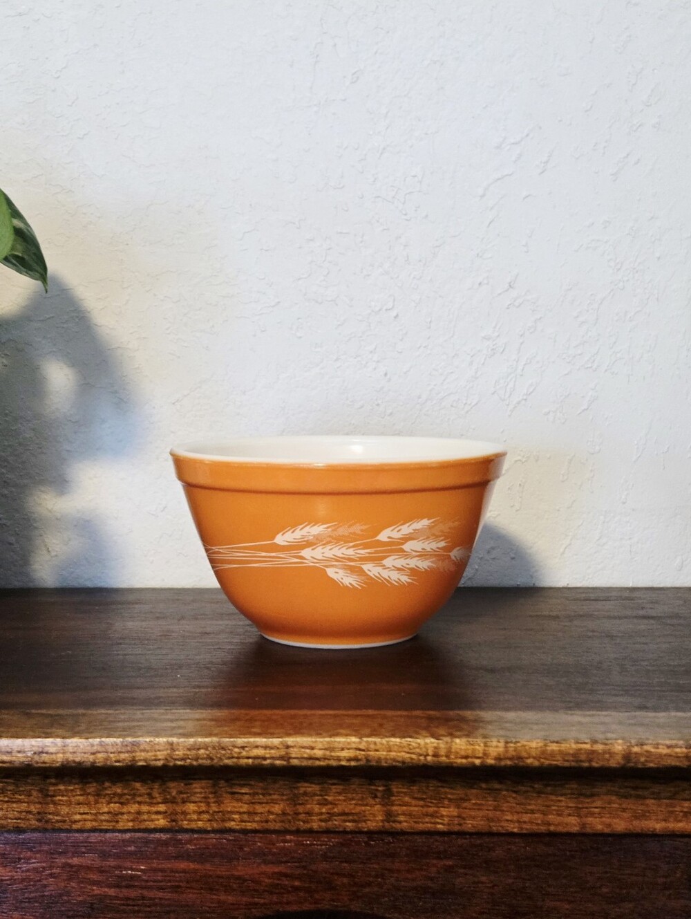 Pyrex Autumn Harvest Harvest Wheat 401 1.5 PT Nesting Mixing Bowl Vintage